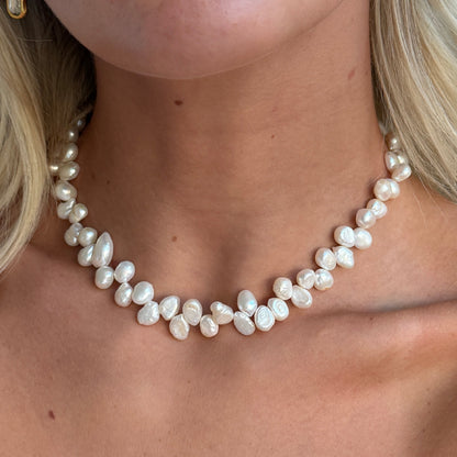 Pearl Teardrop Necklace