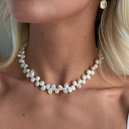 Pearl Teardrop Necklace