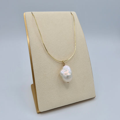 Timeless Pearl Pendant